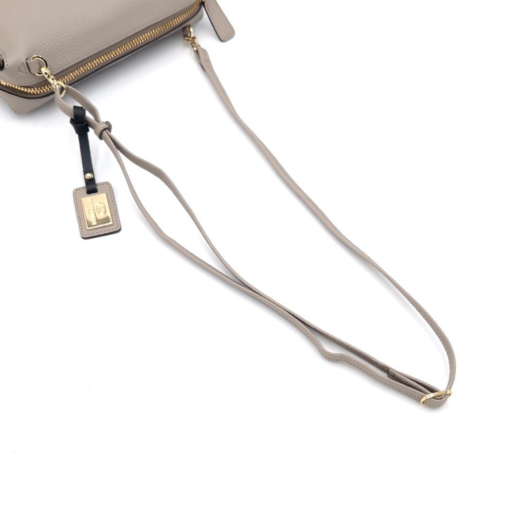 未使用級✨️ ペレボルサ レネット ショルダーバッグ レザー シボ革 グレー