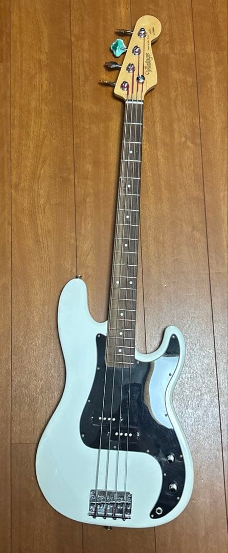 エレキベース ソフトケース付き