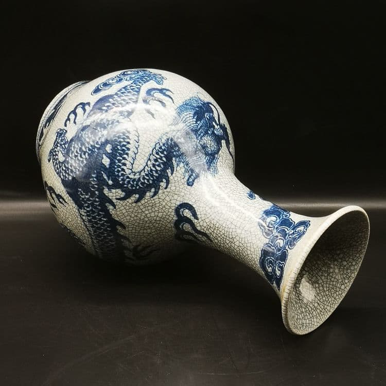 官窑青花磁器 龍の花瓶  骨董品 収蔵品 置物