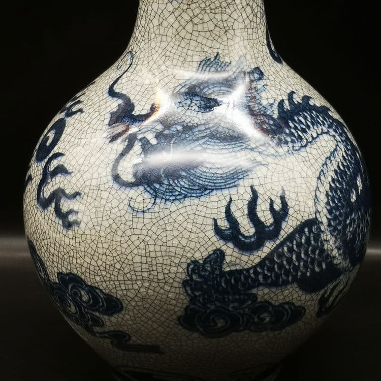 官窑青花磁器 龍の花瓶  骨董品 収蔵品 置物