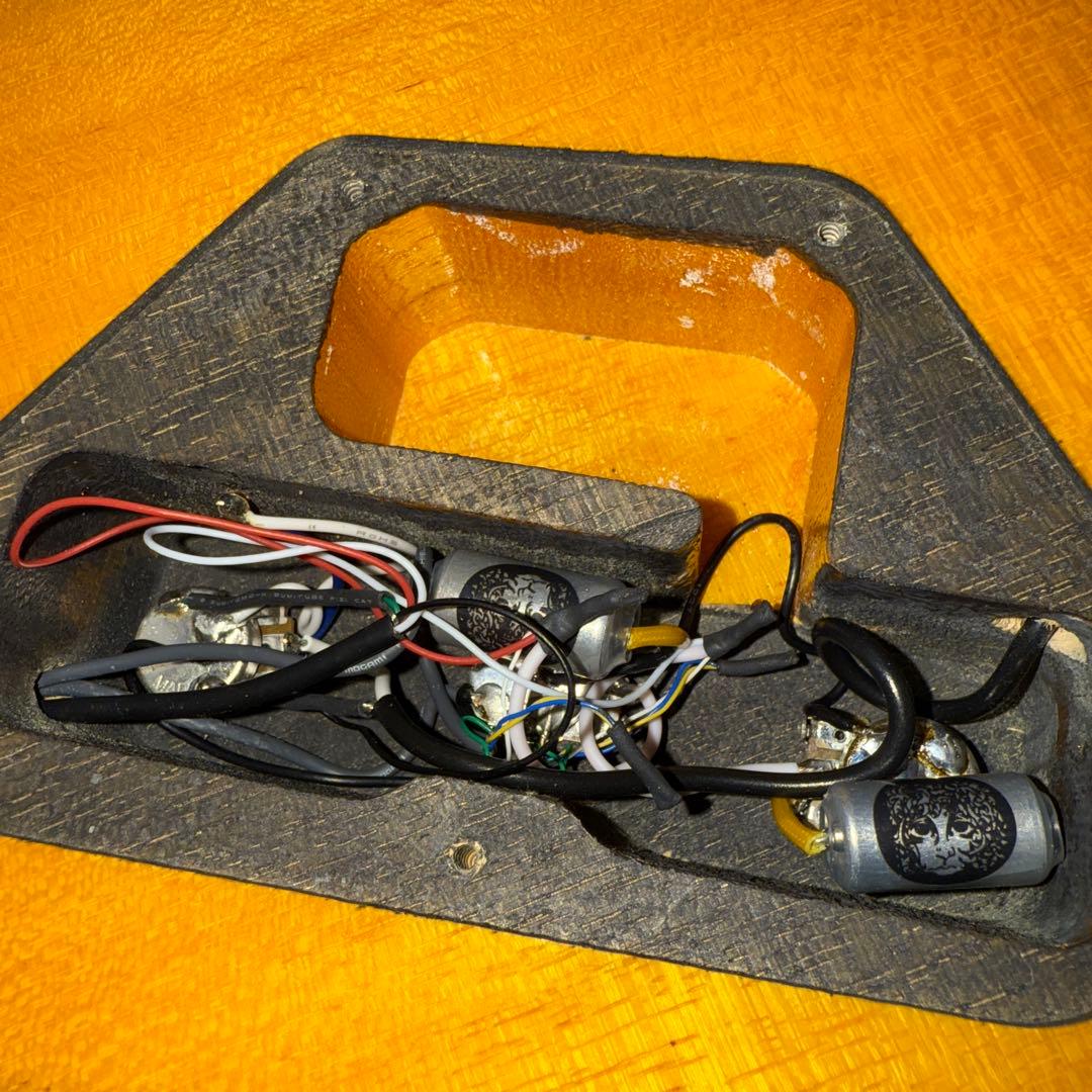 gfc エレキギター / IDENTITY / SG Explorer タイプ