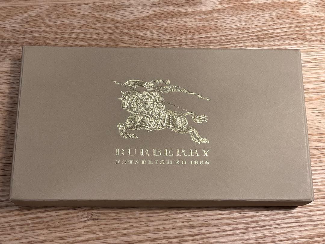 Burberry メンズキーケース　新品未使用品　箱付き