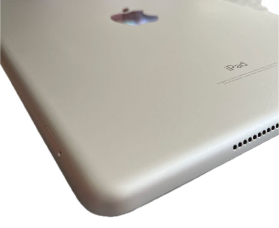 iPad 9.7インチ32GB Wi-Fiモデル2017バッテリー残量96%美品