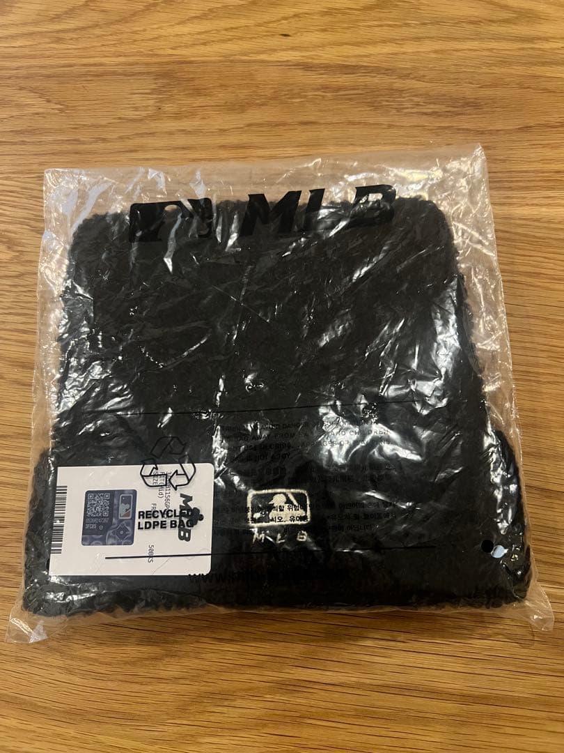 【韓国限定MLB korea】猫耳　モコモコニット帽　ブラック　カリナ着用