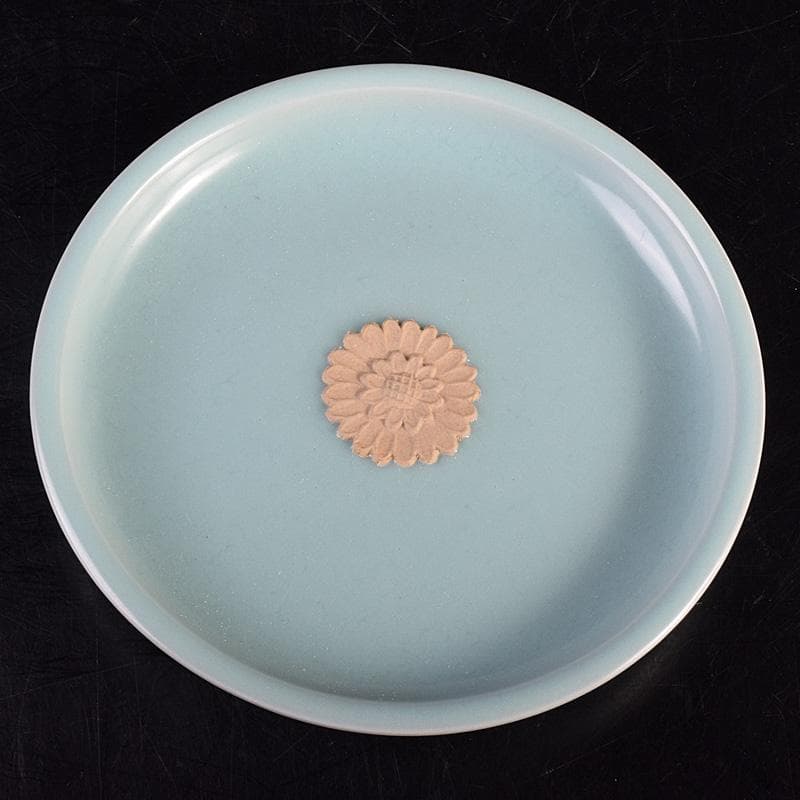 鍋島焼　鍋島青磁　花刻　盤　皿　時代箱付　M　R8806