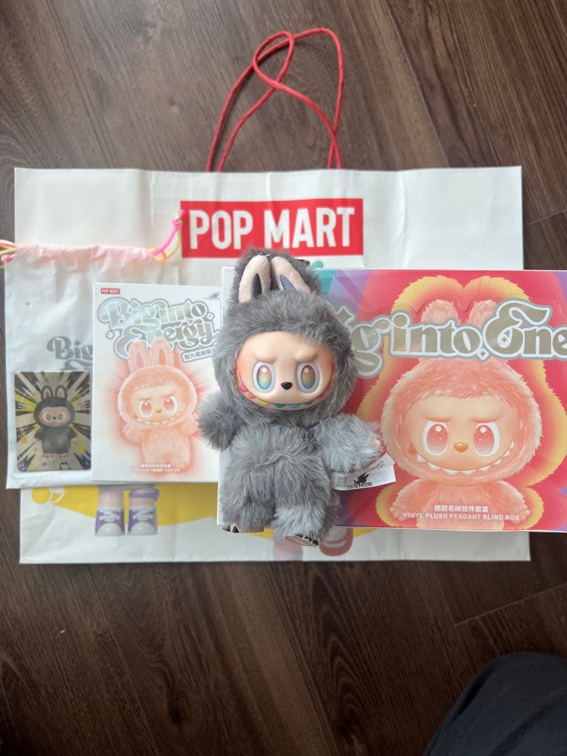 ラブブ　Big into Energy シークレット