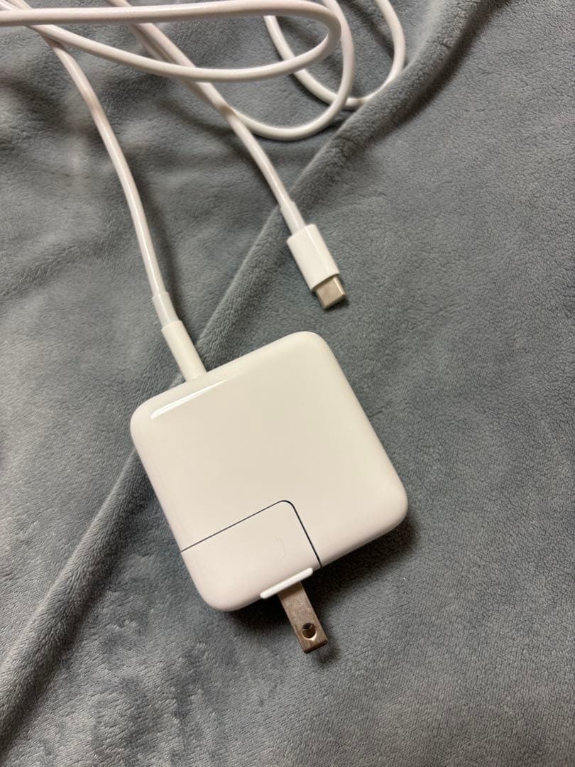 【美品】MacBook Air（M1, 2020） 8GB バッテリー100%