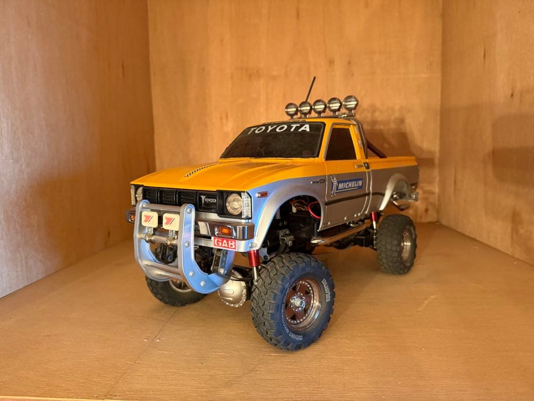 し*ん様 【O-1976】タミヤ ハイラックス ハイリフト 1/10 ラジコン