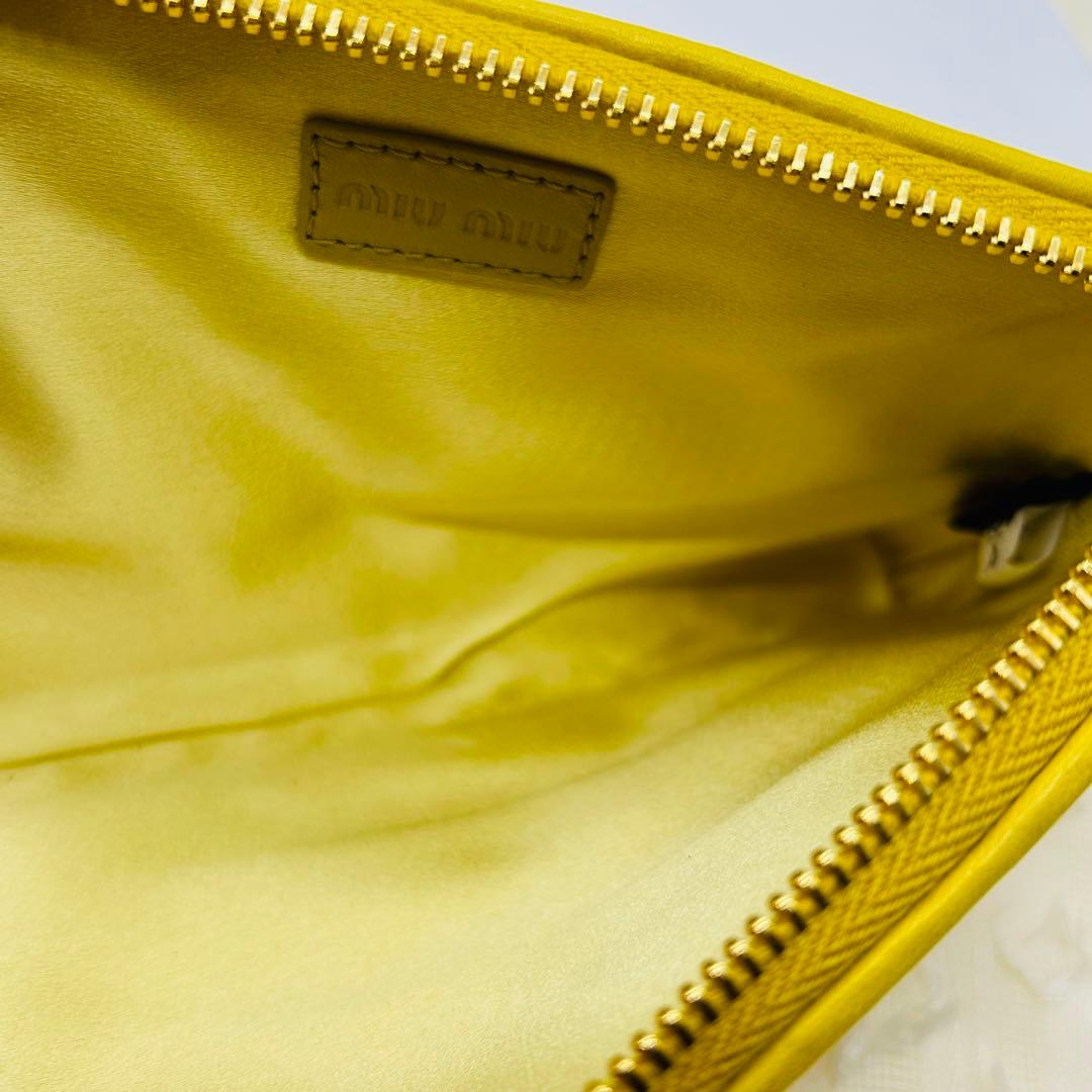 ミュウミュウ[希少カラー]マテラッセL字ラウンドファスナー財布ケース