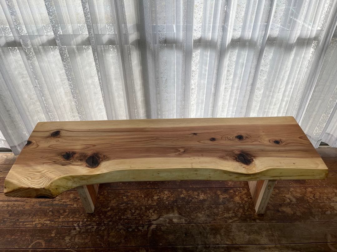 ⭐︎ にゃんべえ⭐︎ 杉　ローテーブル　無垢材　一枚板　テーブル　机