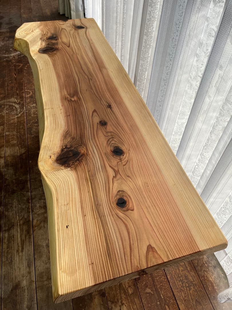 ⭐︎ にゃんべえ⭐︎ 杉　ローテーブル　無垢材　一枚板　テーブル　机