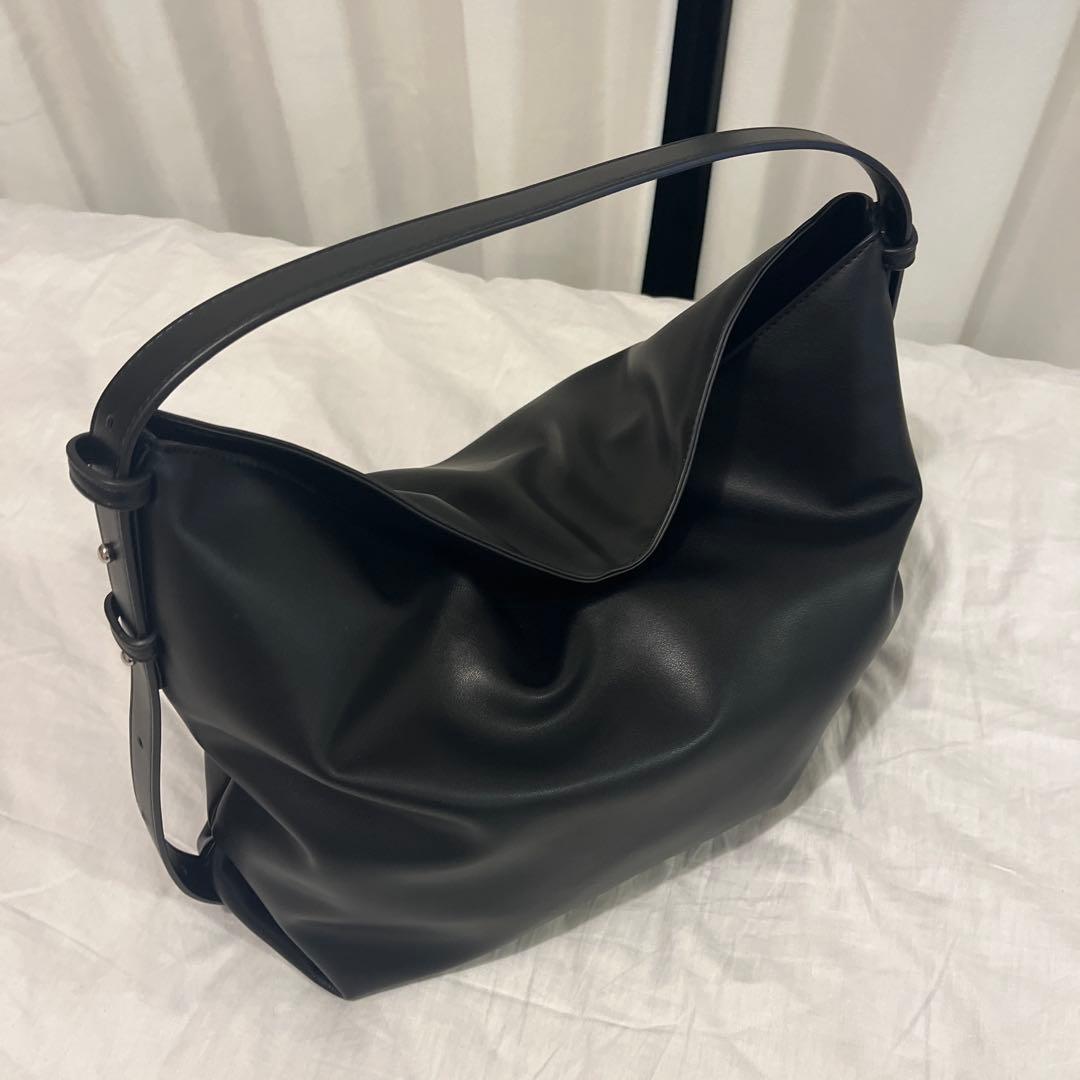 カプリシュレマージュ　2WAYワンハンドルバッグ　ブラック