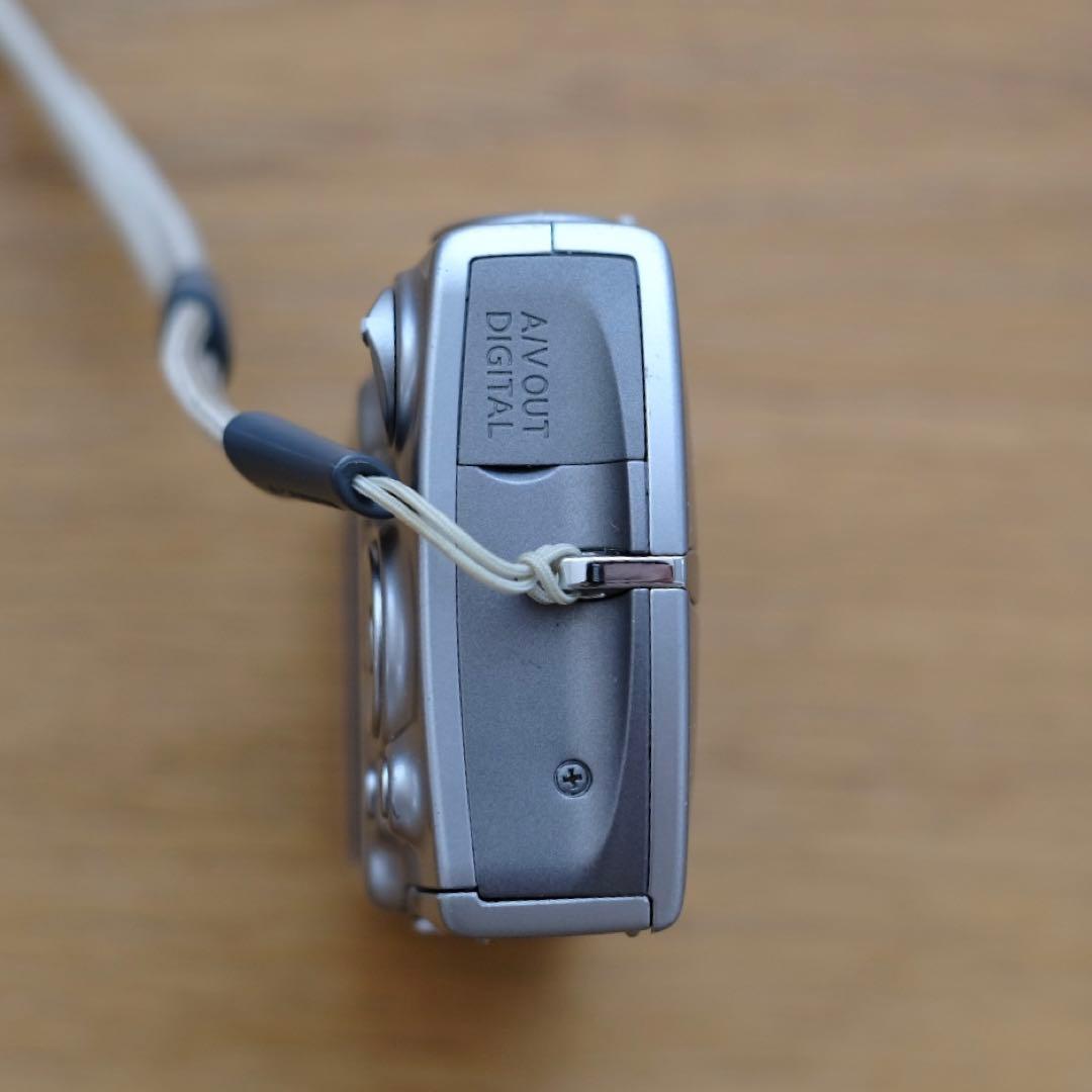 Canon IXY DIGITAL 700 コンパクトデジタルカメラ