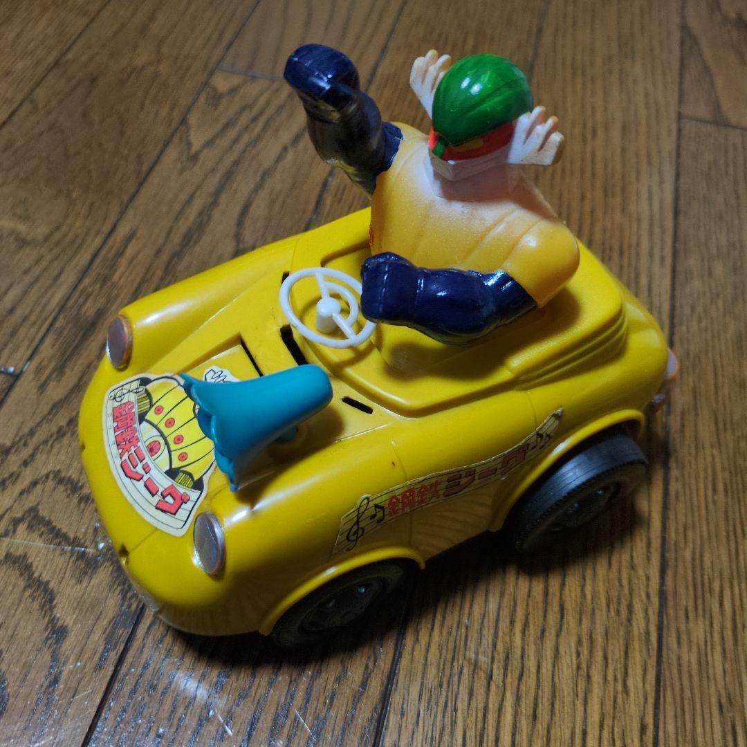 鋼鉄ジーグ　ミニカー　車　マスダヤ　黄色いオープンカー 人形付き 8826