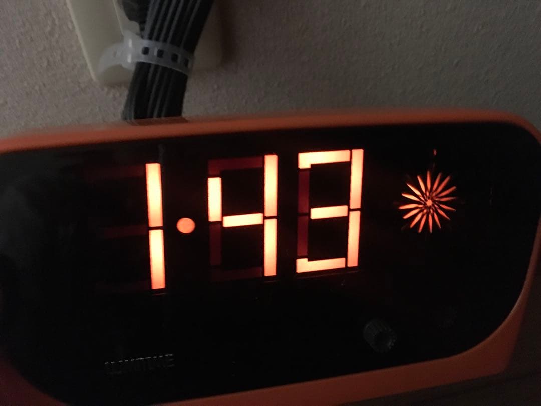 【新品未使用品】極希少　LUMITIME デジタル置時計 オレンジ