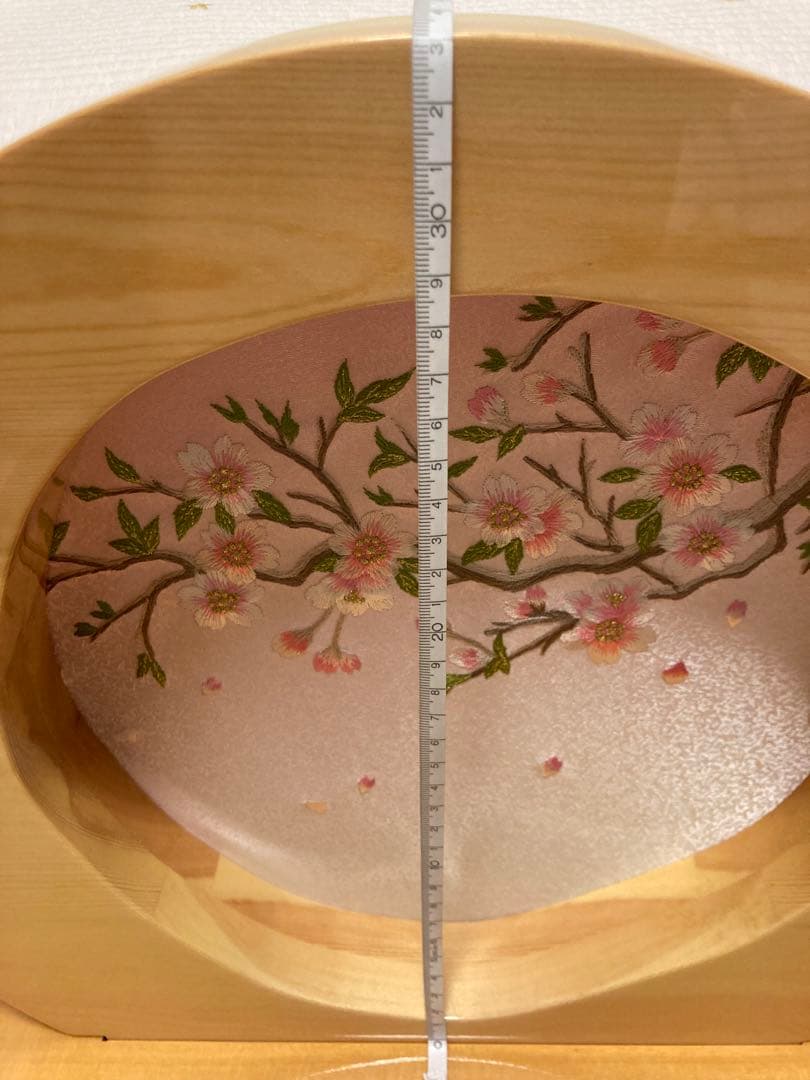 雛人形　飾り台　親王飾り　木製　桜　刺繍屏風