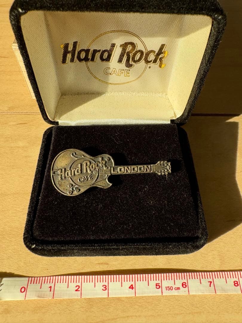 Hard Rock Cafe ギターピンバッジ ロンドン
