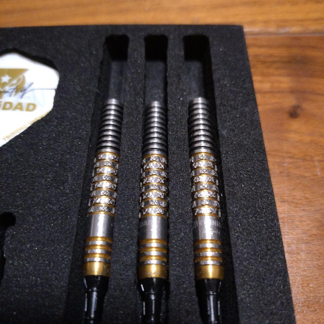 TRINIDAD Ricardoα ダーツセット