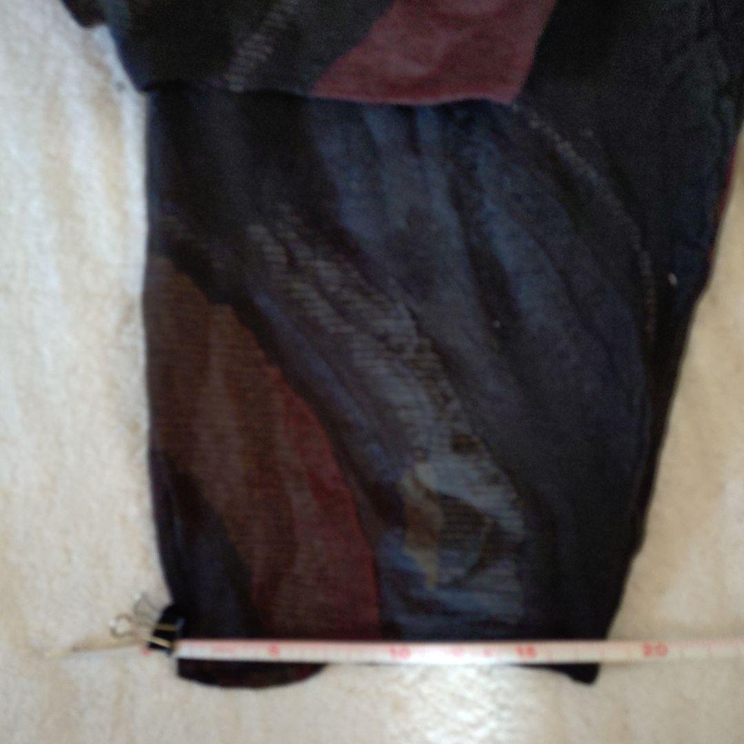 ヨーガンレール　サルエルパンツ 黒と紫の模様