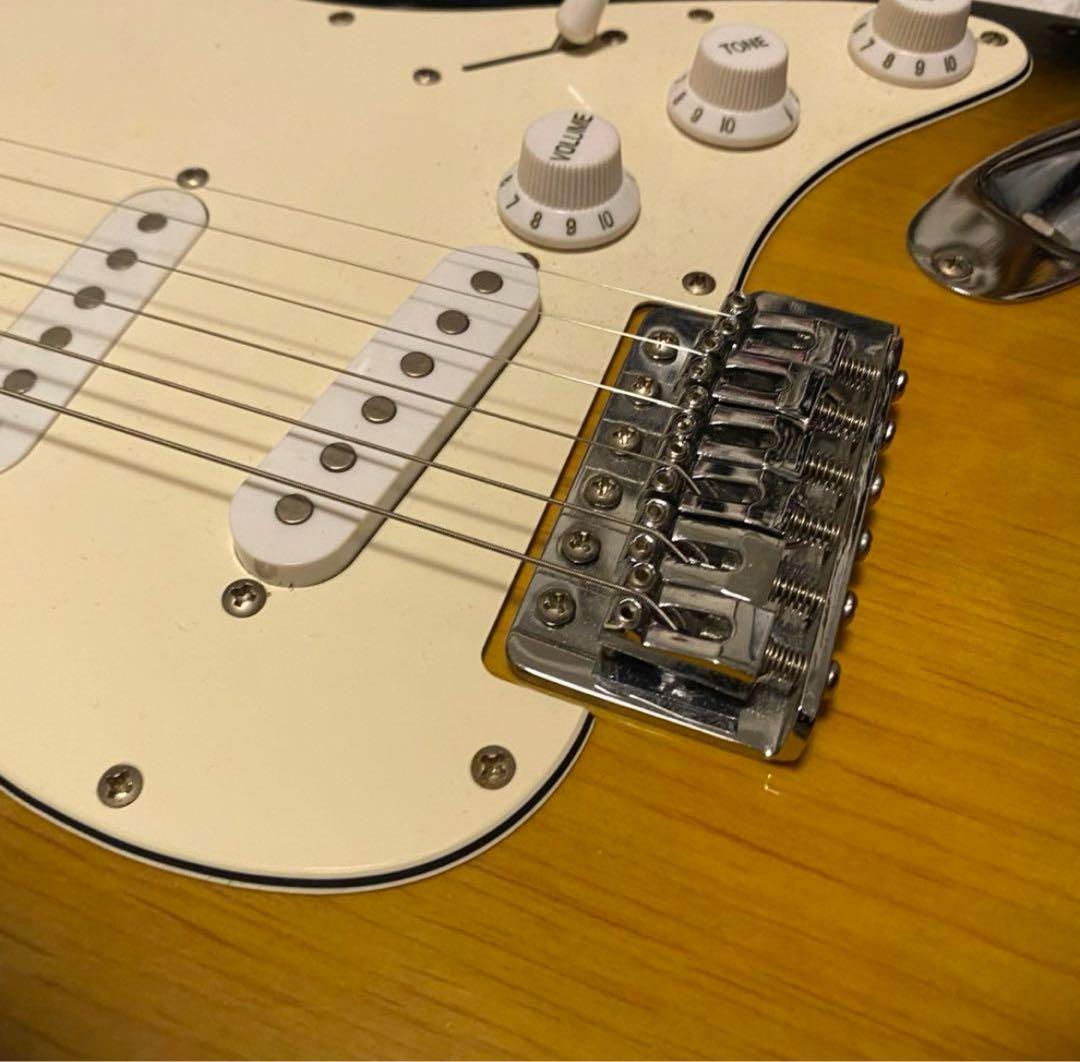 Fender ストラトキャスター 美品　カポ　ピック　ケース付き