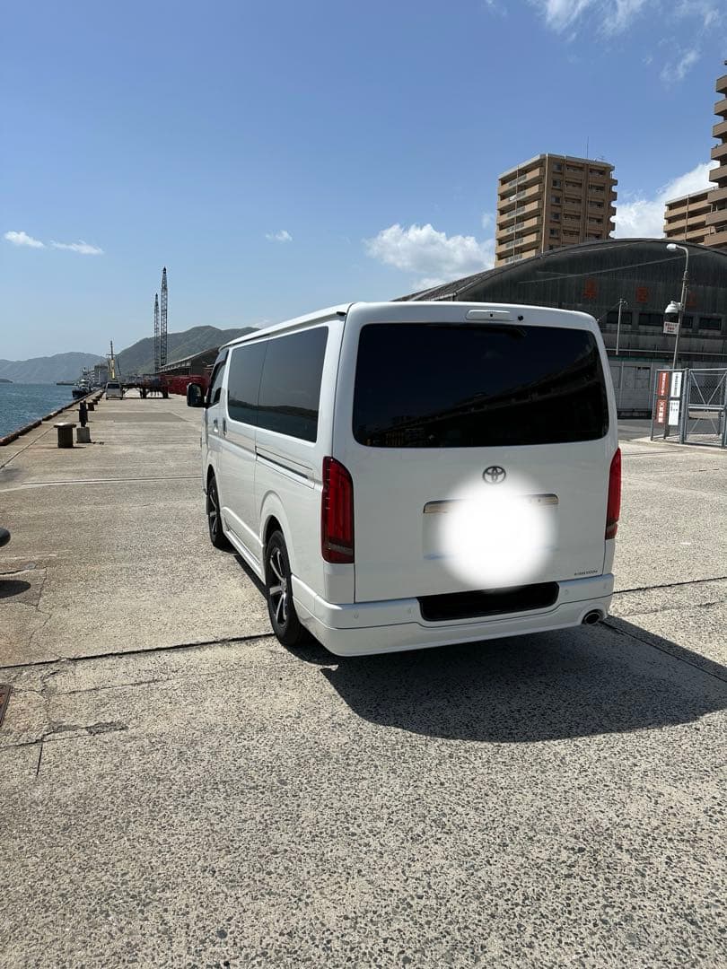 ヴァレンティ xトムス コラボ LED テール ランプハイエース 200系