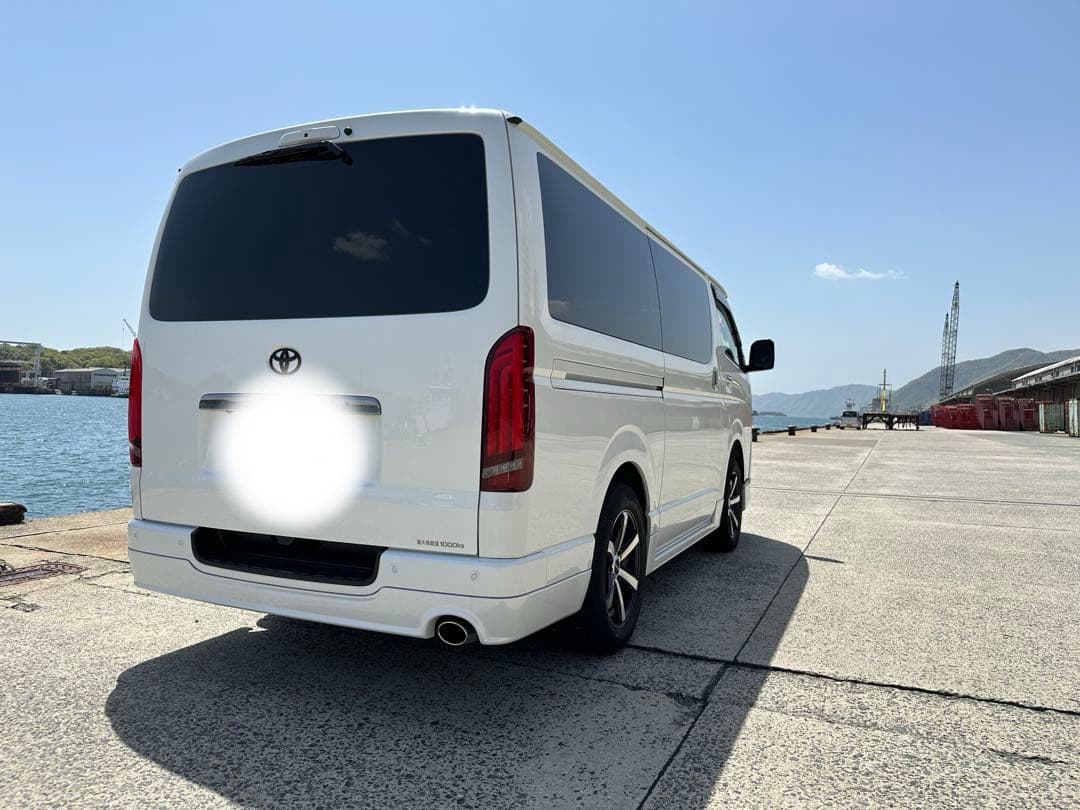 ヴァレンティ xトムス コラボ LED テール ランプハイエース 200系