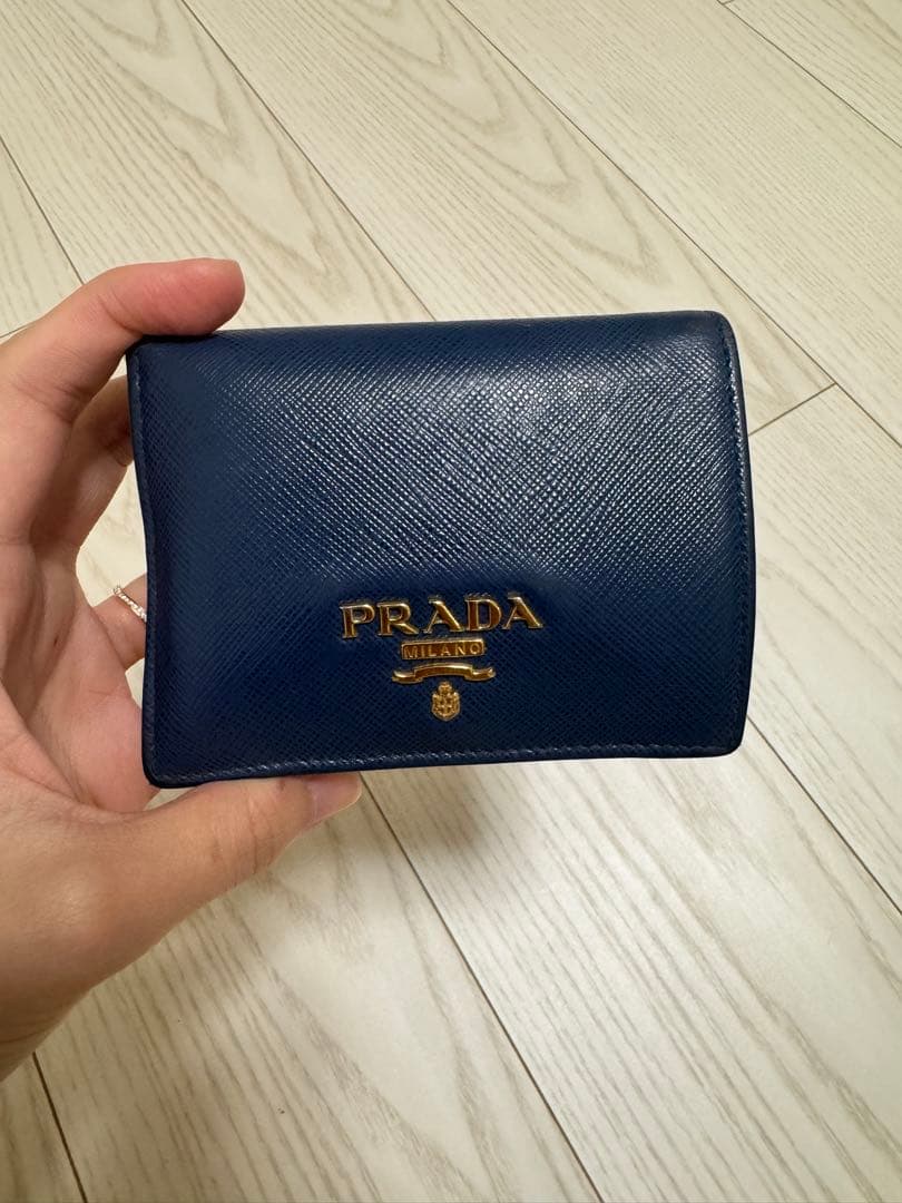 PRADA サフィアーノレザー 二つ折り財布 ネイビー