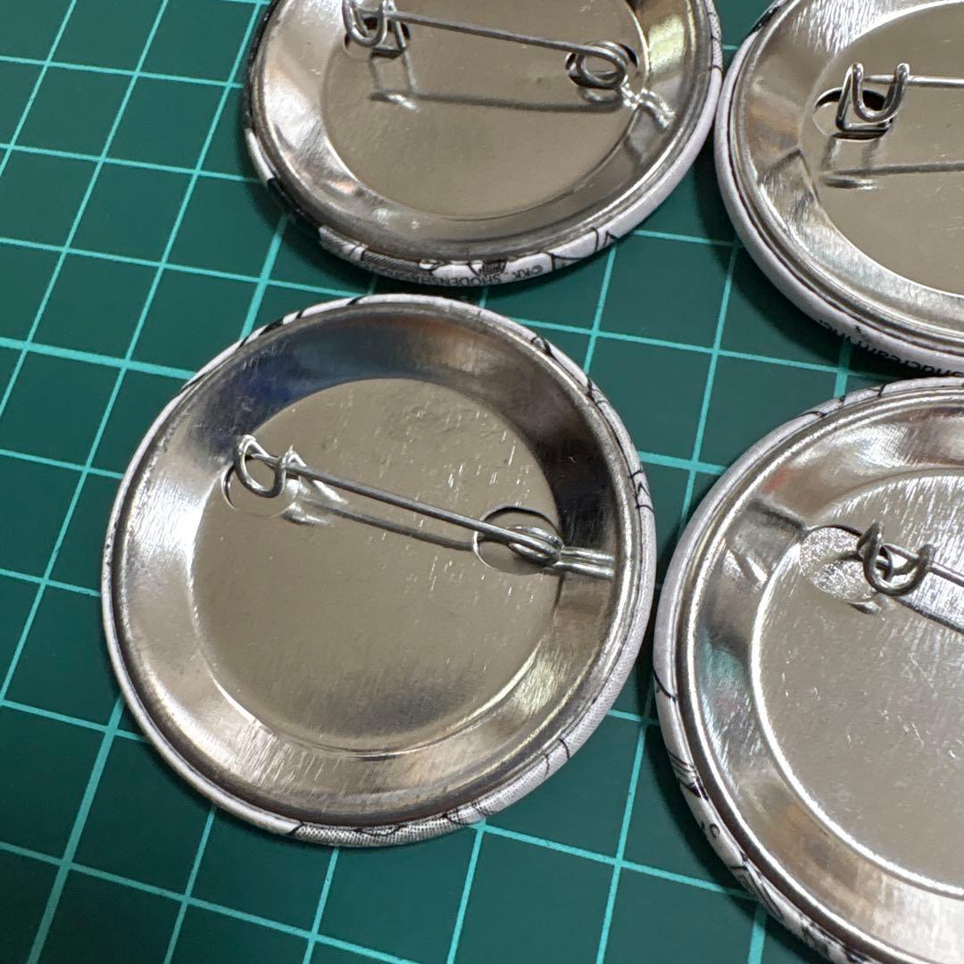 紀伊カンナ 春風のエトランゼ 缶バッジ 4種類