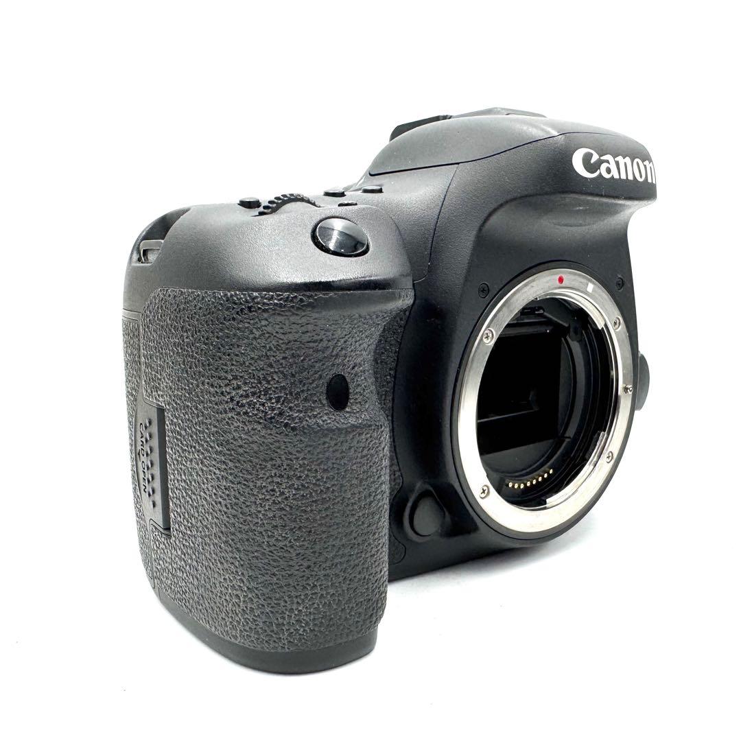 美品 CANON キャノン EOS 7D Mark II デジタル一眼レフ
