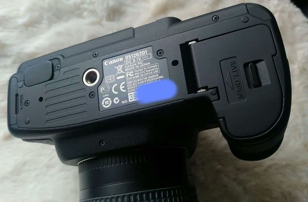 Canon EOS 5D Mark II　レンズ付き　シャッター回数少なめ！美品