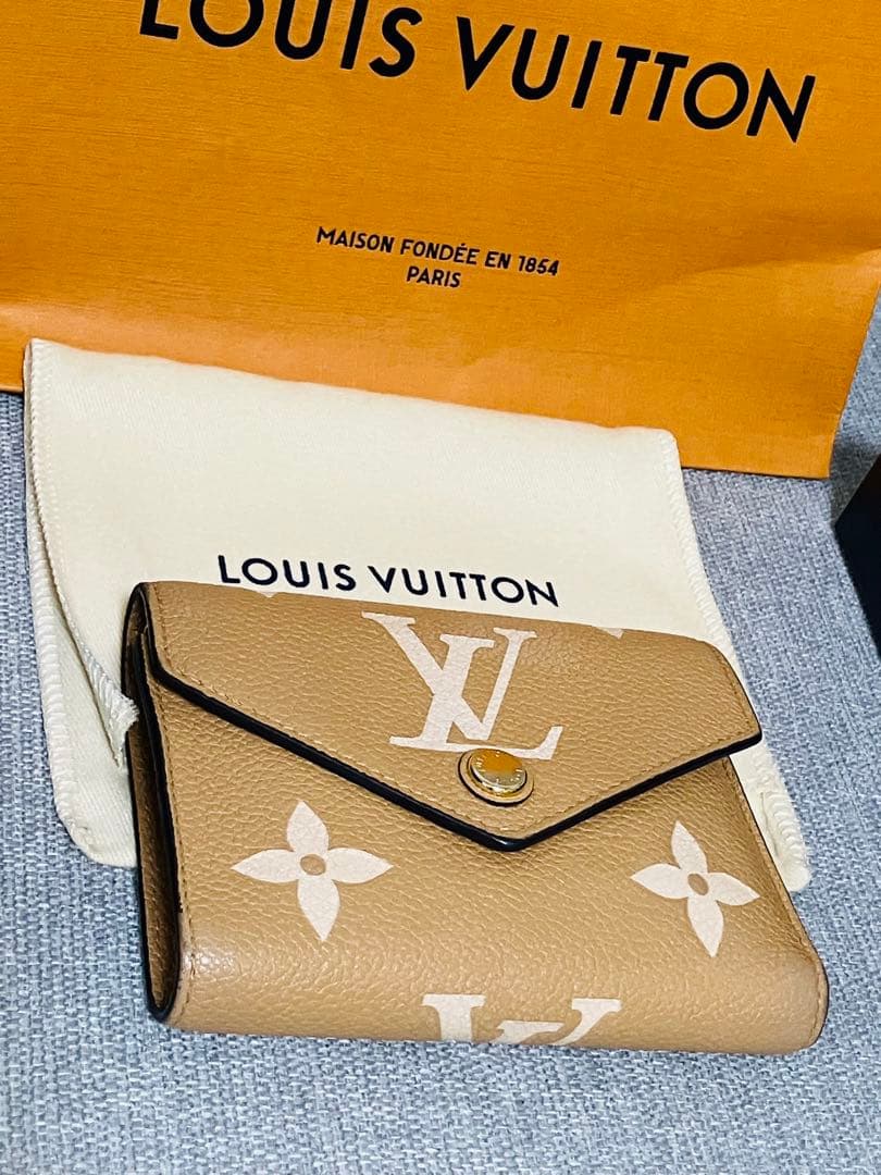 LOUIS VUITTON ヴィトン　財布