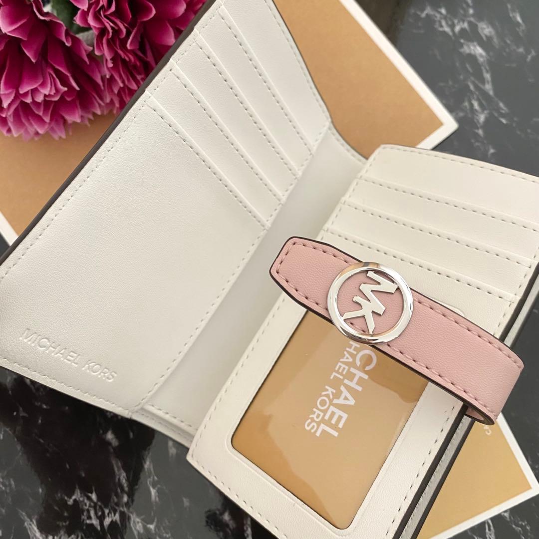 ❤︎ 新品 MICHAEL KORS マイケルコース 財布 折り財布 ライトピンク