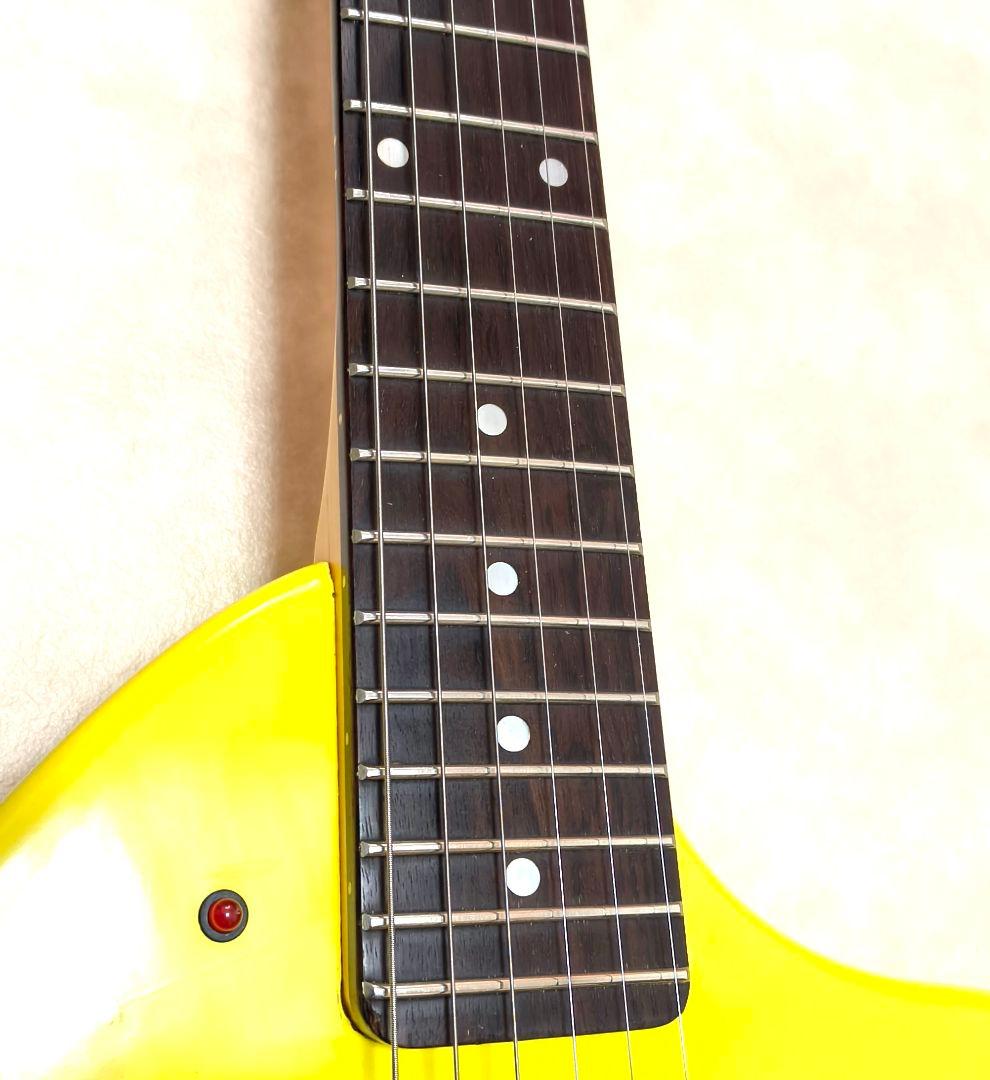 【超美品】ZO-3 イエロー アンプ内蔵ミニギター 専用ケース付 ぞーさん