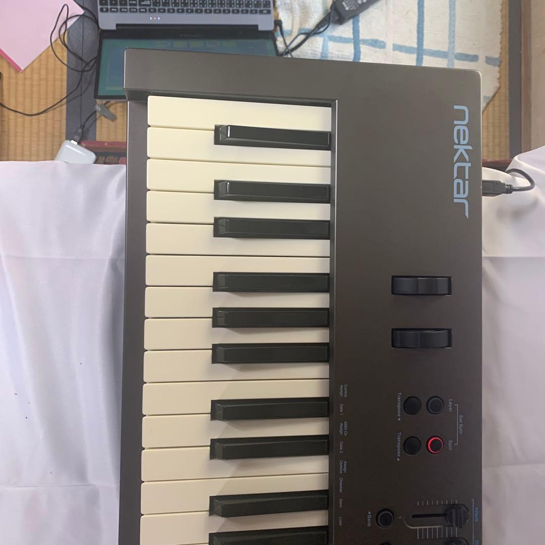 Nektar IMPACT LX88 MIDIキーボード