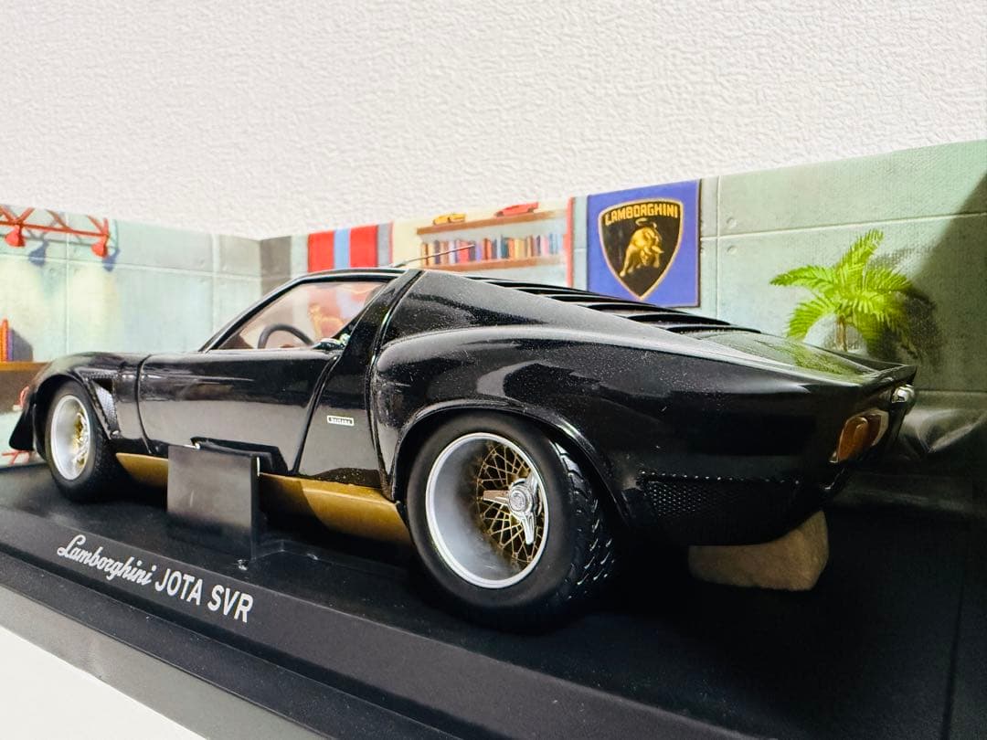 京商/Lamborghiniランボルギーニ Jotaイオタ SVR 黒 1/18