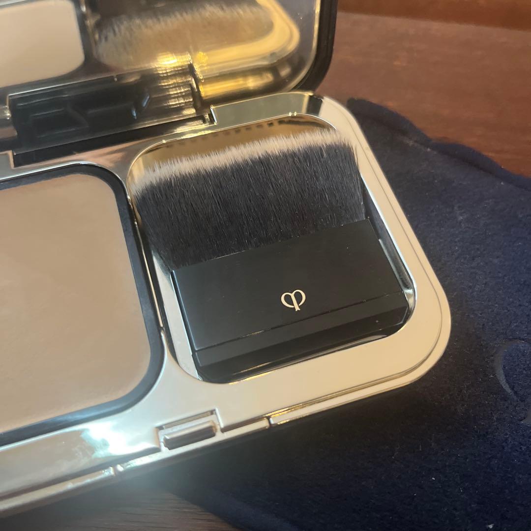 クレ・ド・ポーポーテ　タンプードルエクラII オークル00