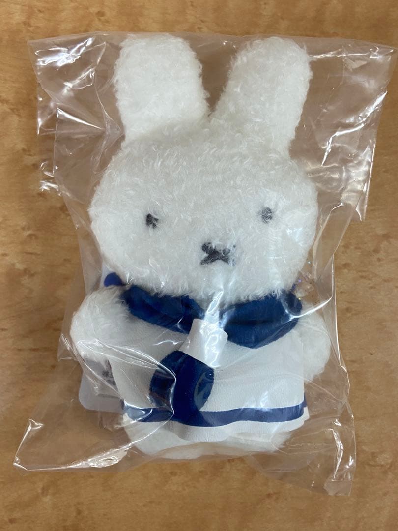 横浜 限定　ミッフィー　miia ミーア コラボ　バッグチャーム