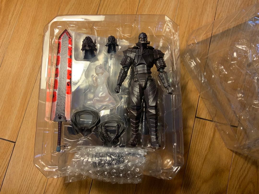 Figma ガッツ 狂戦士の甲冑ver. リペイント髑髏エディション