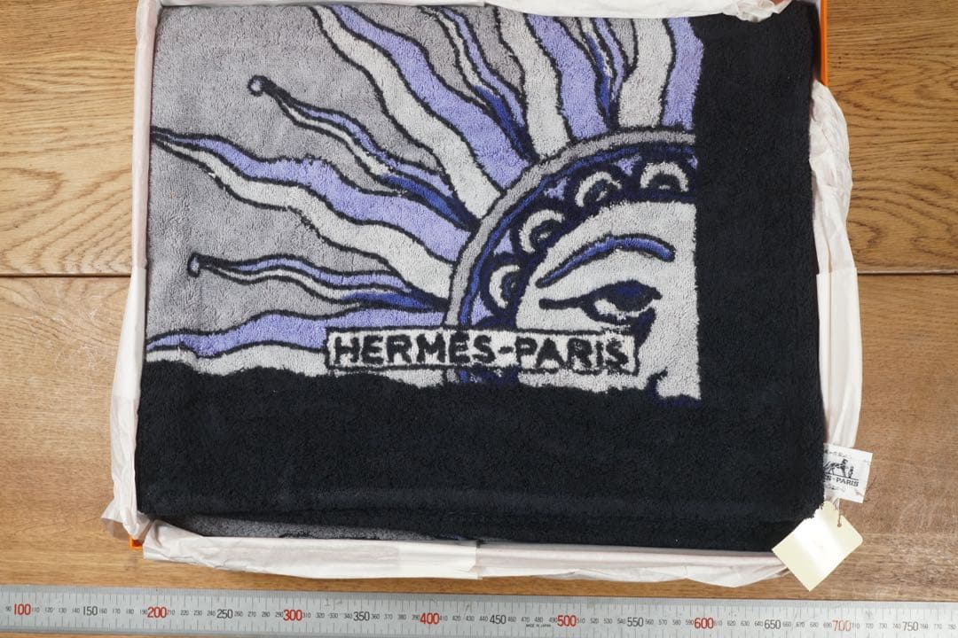 エルメス ビーチタオル ◇ タグ付 箱入 おそらく未使用