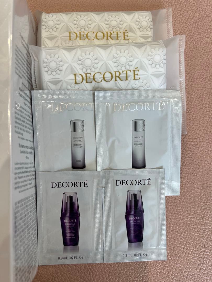 DECORTE AQ 乳液・化粧水セット試供品付き