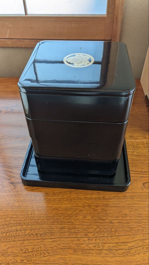 輪島塗天然目四段重箱