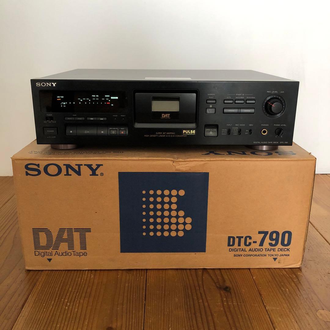 SONY DTC-790 DATデッキ 取説　箱付 リモコンおまけ　ジャンク