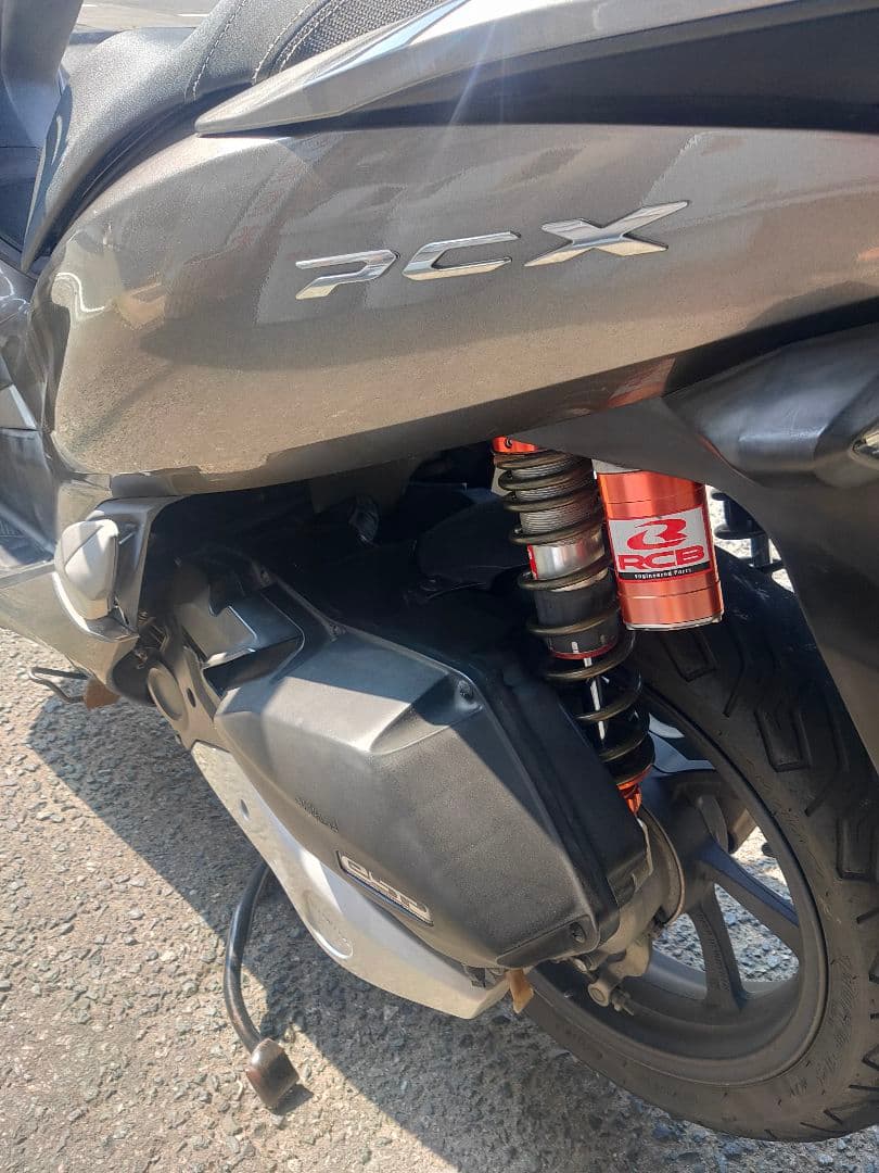 pcx jf81 RCBレーシングボーイ リアサスペンション左右とカラー2個