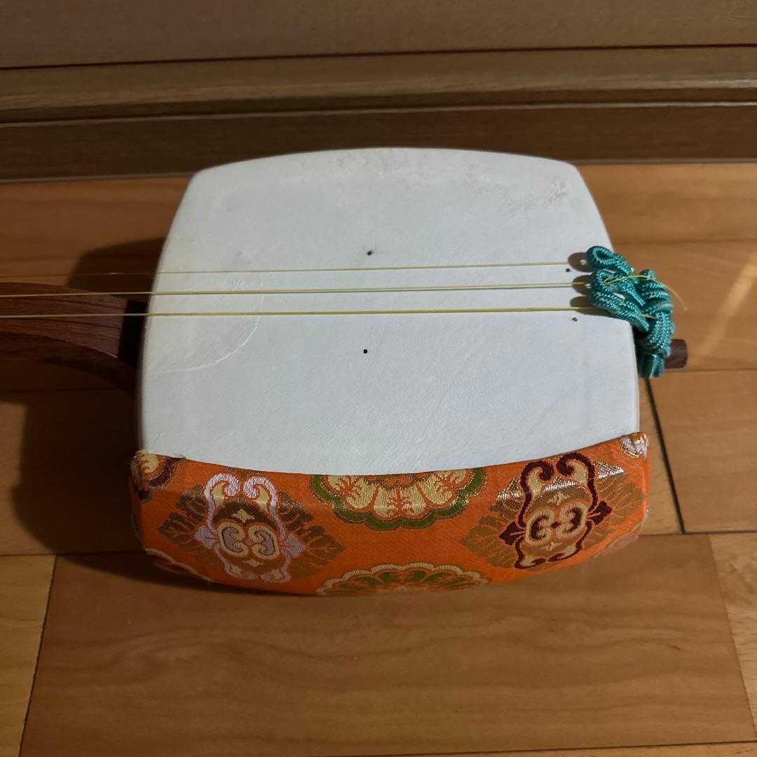 三味線本体 ソフトケース付き　細棹　秋田三味線　長唄等　３弦