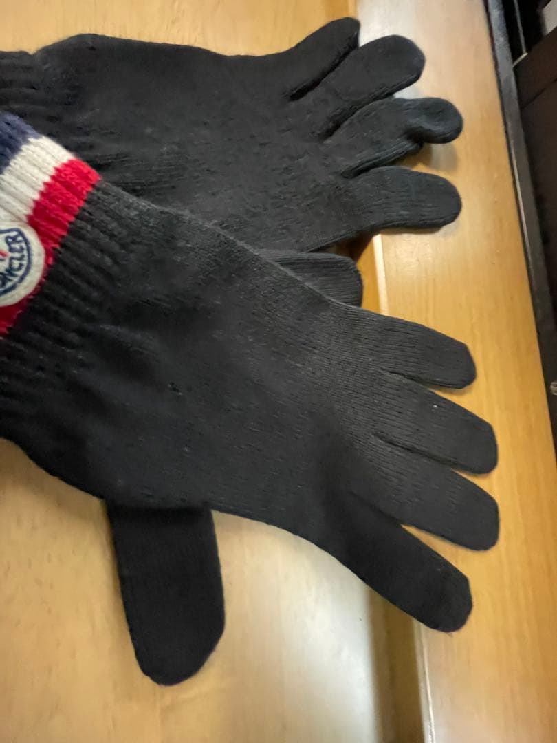 極美品）MONCLER モンクレール ロゴ　手袋 黒