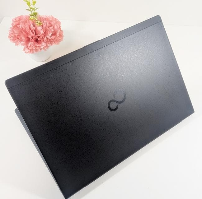 【美品】Win11✨新品8GB✨薄型＆超軽量✨ノートパソコン✨持ち運びに