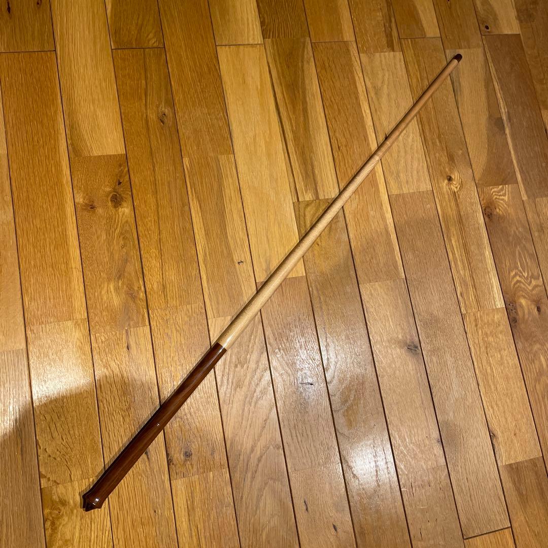 ビリヤード　ジャンプキュー