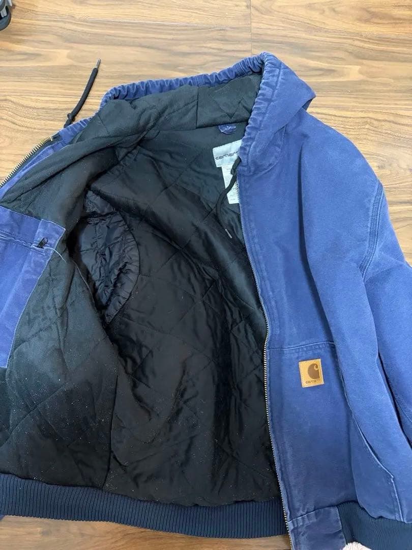 Carhartt ネイビー フード付きジャケット