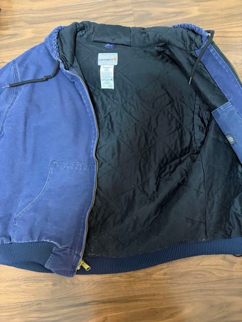 Carhartt ネイビー フード付きジャケット