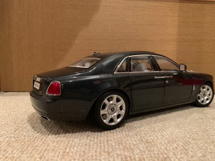 ミニカー 1/18 ロールスロイス ゴースト 京商